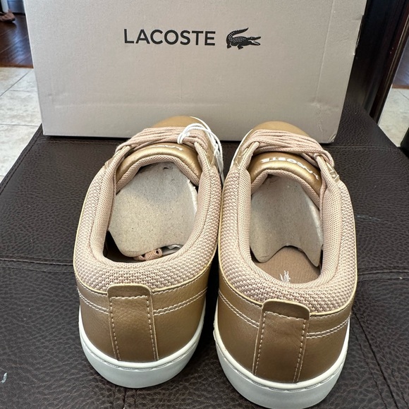 Lacoste Straightset Sneakers for girls in gold and offwhite - Picture 5 of 10